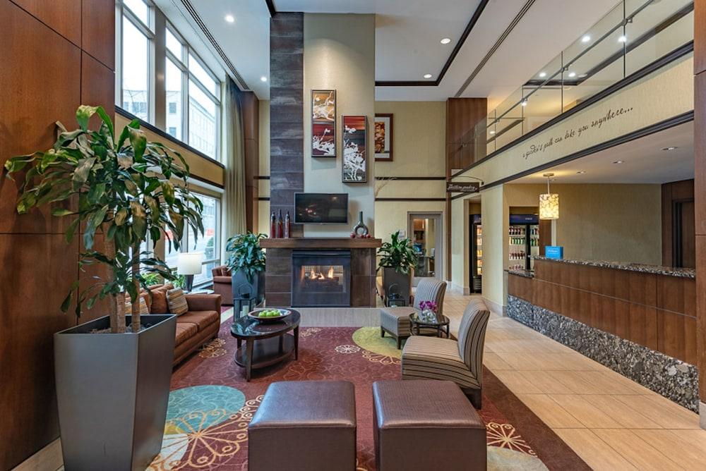 Hilton Garden Inn Bethesda Downtown Экстерьер фото